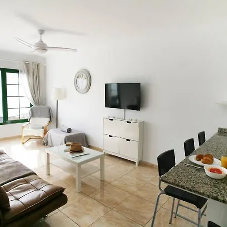 Beautiful Modern * Tías